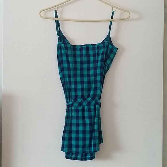 Tie up plaid tank. - Picture 2 of 4